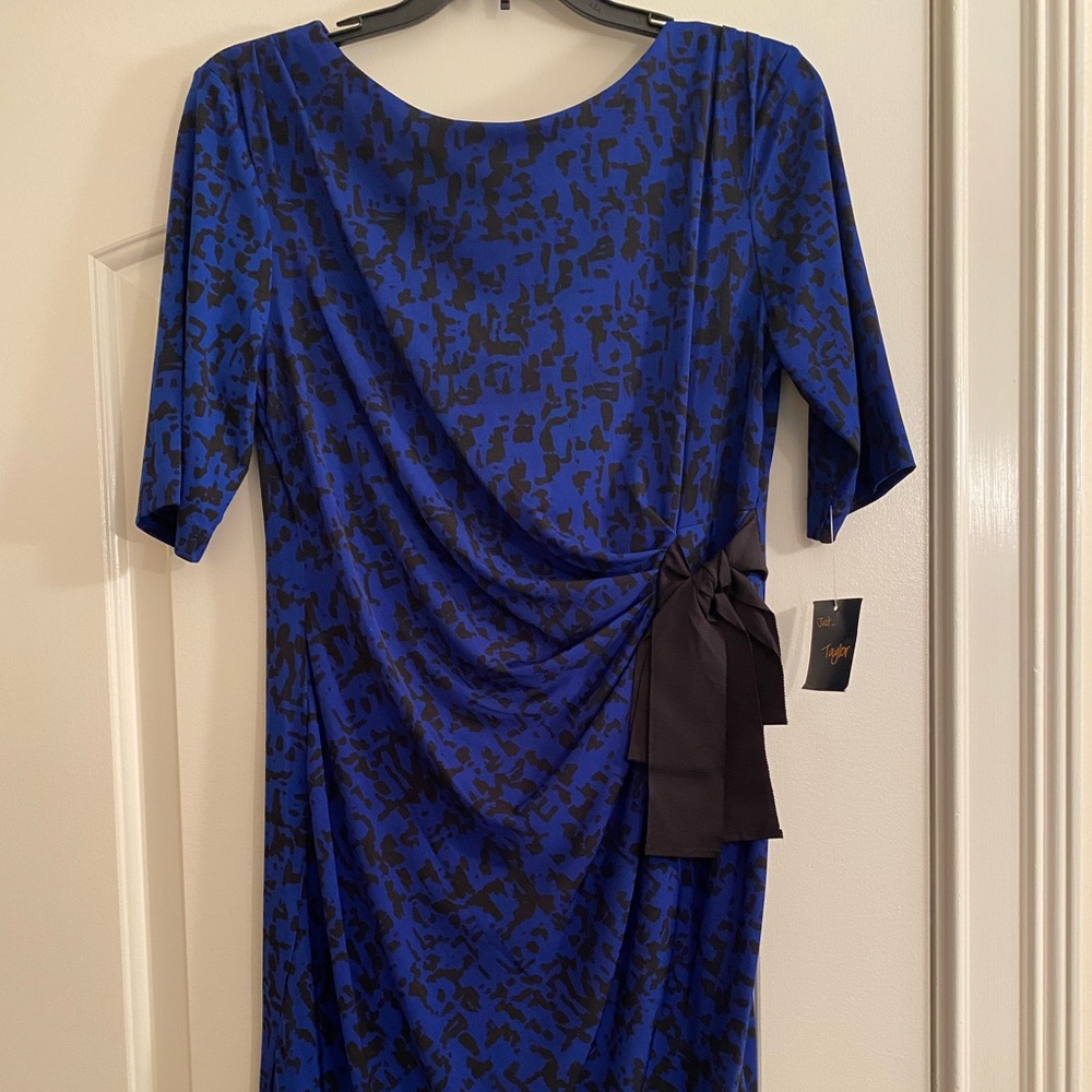 Just Taylor Blue/Black print dress